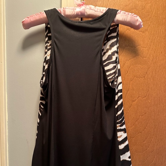 Milano leopard tank top with one pocket size small - Picture 2 of 4